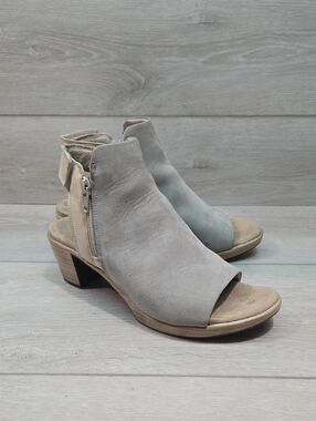 Naot | Shoes | Naot Malta Buffalo Brown Leather Buckled Strap